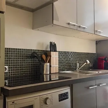 Studio 12 Vieux Port Apartment